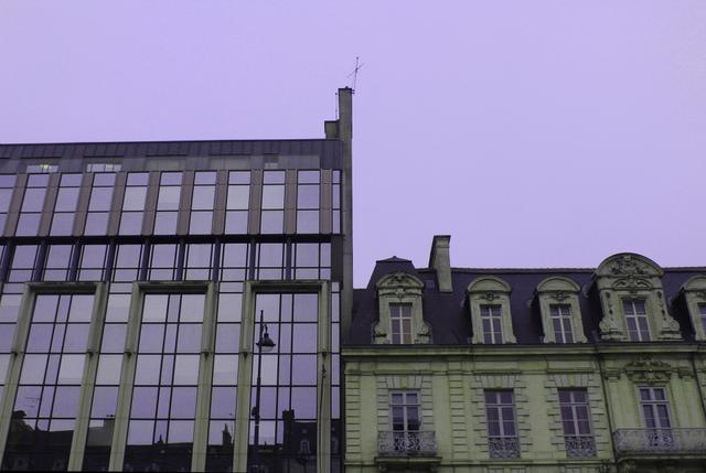 Renkli Güneşlere Doğru