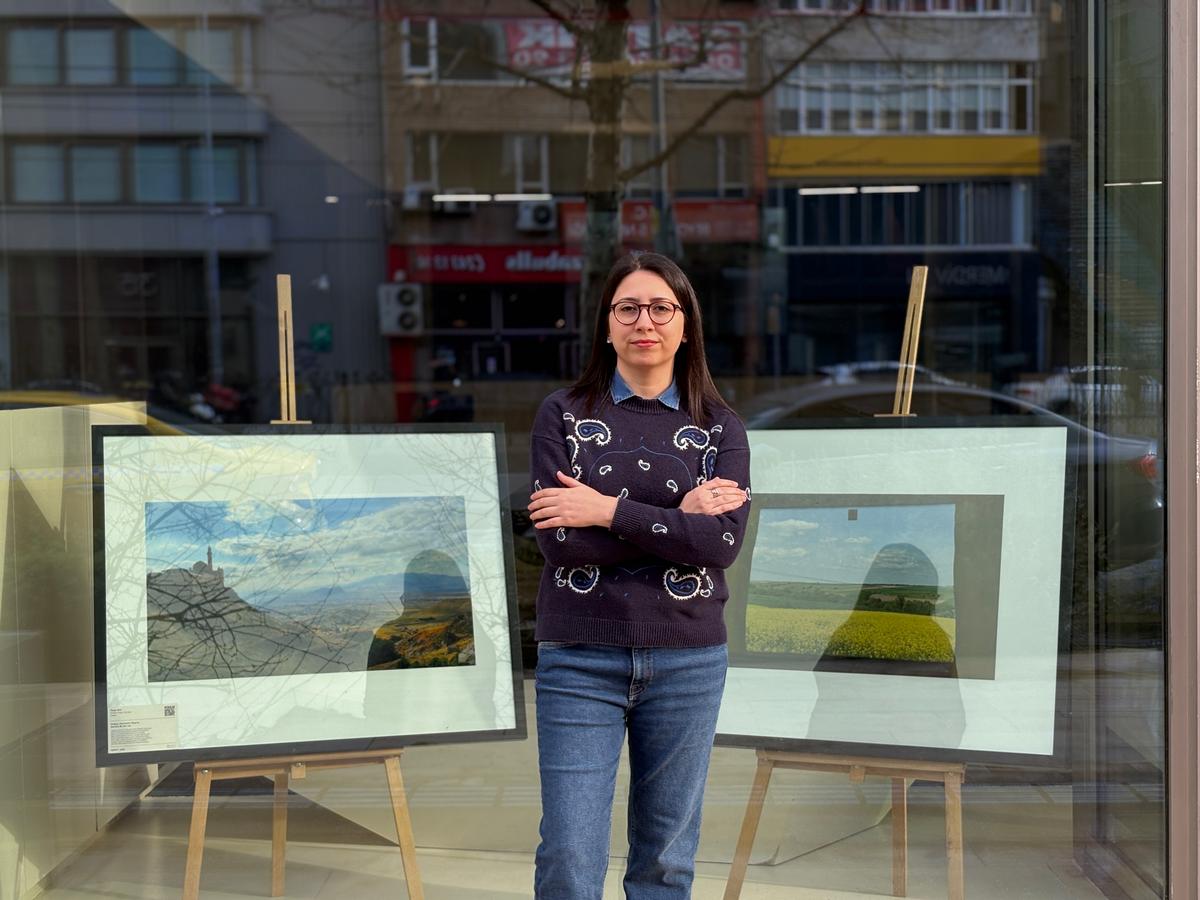 Sanata Bi Yer Üyesi Özge Boz ile
Doğuş Otomotiv Plus Deneyim Merkezi Sergisi'ne dair bir sohbet.