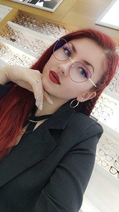 Sinem Senaver akan